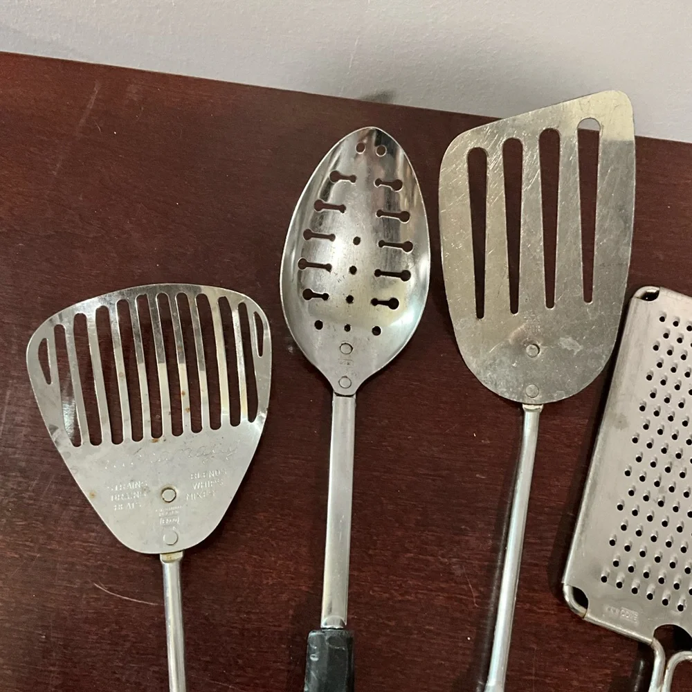 Lot of 5 Vintage Ecko Utensils Grater Serving Spoon Kitchamajig